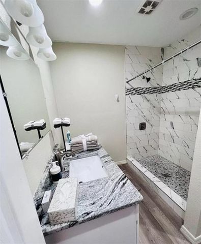 1500 77TH STREET N, St Petersburg, FL 33710