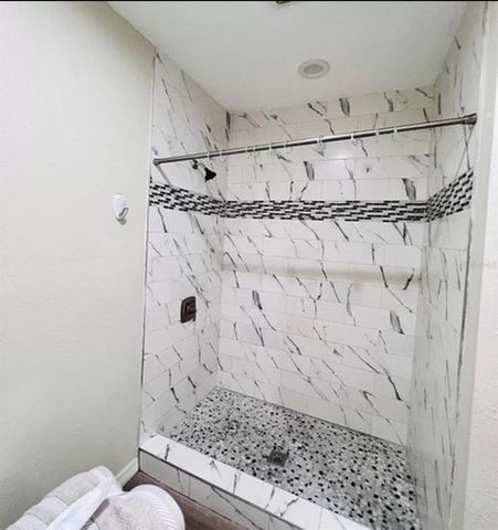 1500 77TH STREET N, St Petersburg, FL 33710