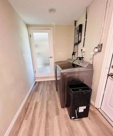 1500 77TH STREET N, St Petersburg, FL 33710