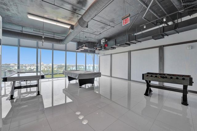 601 NE 36th St 811, Miami, FL 33137