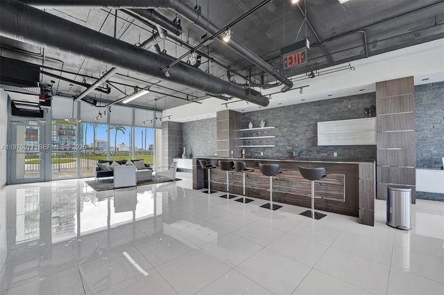 601 NE 36th St 811, Miami, FL 33137