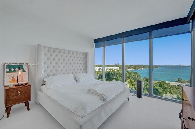 601 NE 36th St 811, Miami, FL 33137