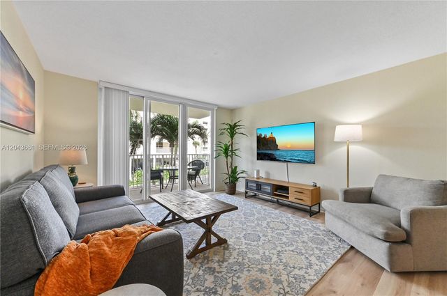 3540 S Ocean Blvd 212, South Palm Beach, FL 33480