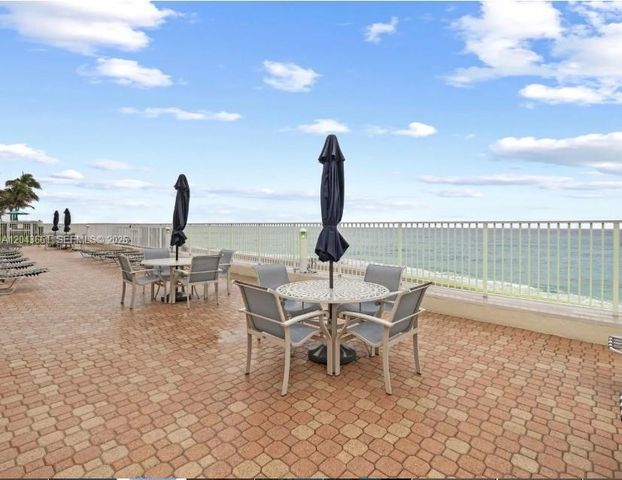 3540 S Ocean Blvd 212, South Palm Beach, FL 33480