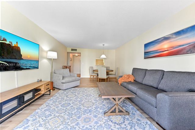 3540 S Ocean Blvd 212, South Palm Beach, FL 33480