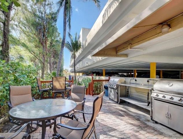 3540 S Ocean Blvd 212, South Palm Beach, FL 33480