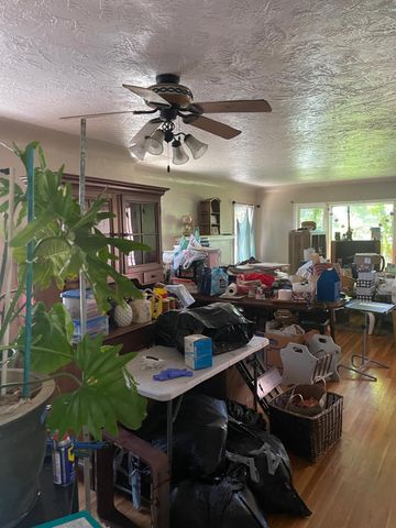 2446 N Adoline, Fresno, CA 93705