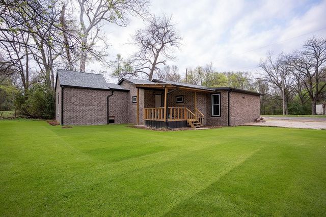 1202 W Elysian Fields Ave, Marshall, TX 75670