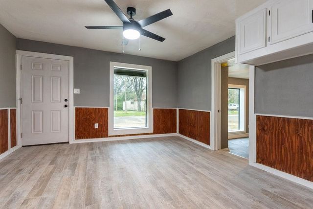 1202 W Elysian Fields Ave, Marshall, TX 75670