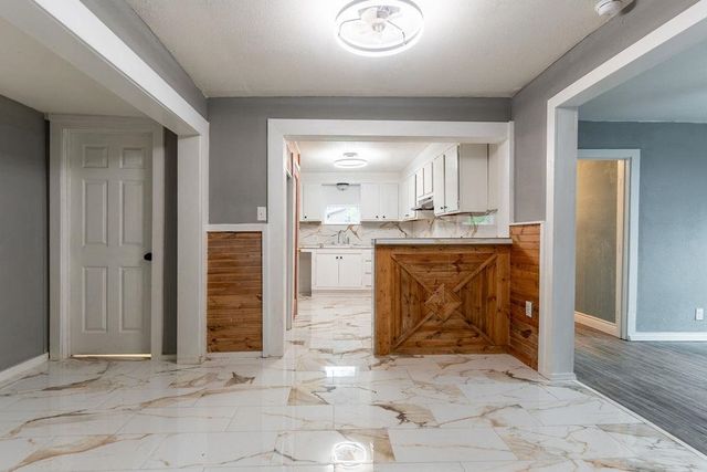 1202 W Elysian Fields Ave, Marshall, TX 75670