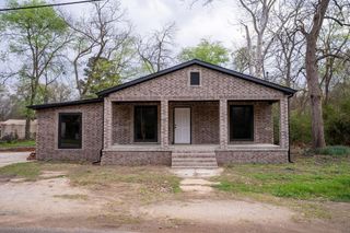 1202 W Elysian Fields Ave, Marshall, TX 75670