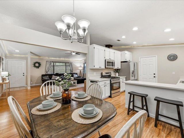 10544 Alta Sierra Dr, Grass Valley, CA 95949