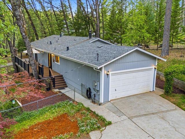 10544 Alta Sierra Dr, Grass Valley, CA 95949