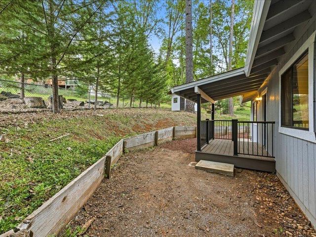 10544 Alta Sierra Dr, Grass Valley, CA 95949