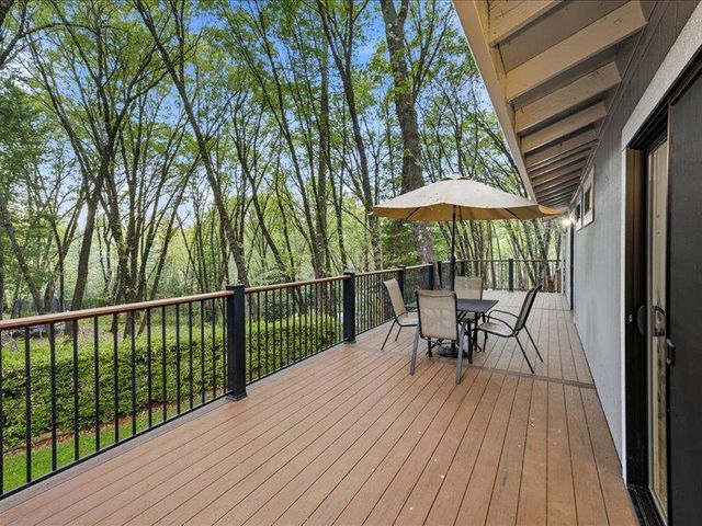 10544 Alta Sierra Dr, Grass Valley, CA 95949