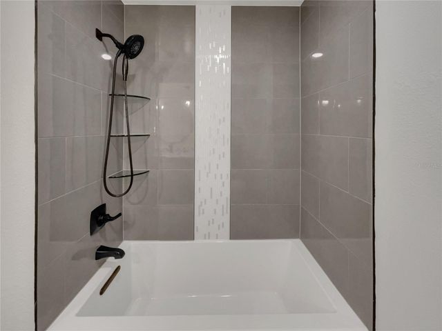 3305 PEACOCK LANE, Mulberry, FL 33860