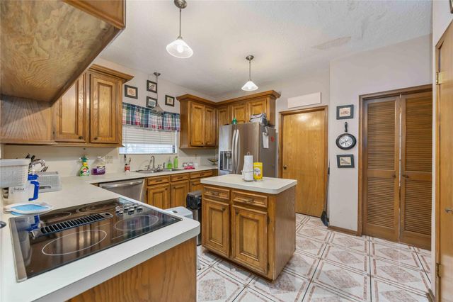 7227 Birchtree Forest Drive, Houston, TX 77088