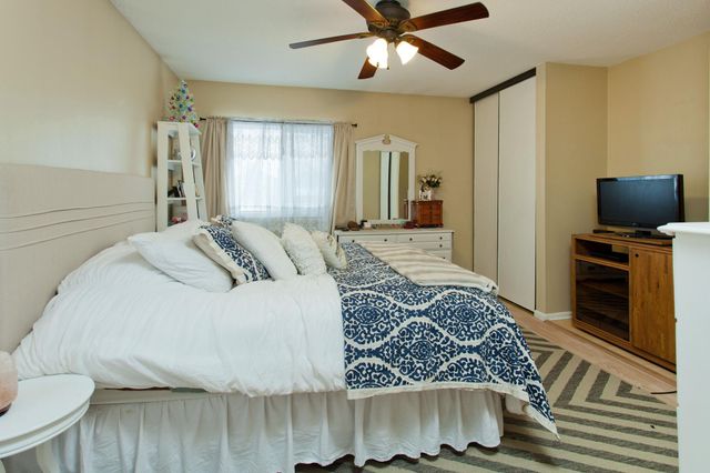 831 Weeks Avenue SE, Minneapolis, MN 55414