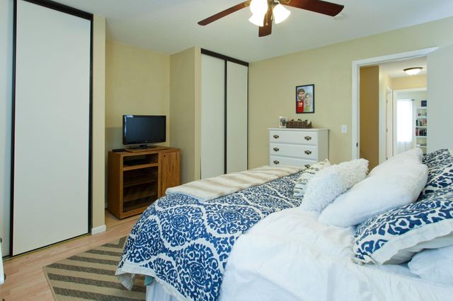 831 Weeks Avenue SE, Minneapolis, MN 55414