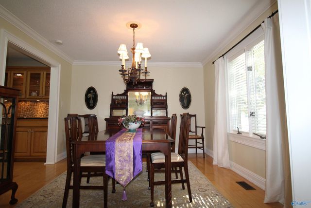 725 Lily Flagg Road SE, Huntsville, AL 35802