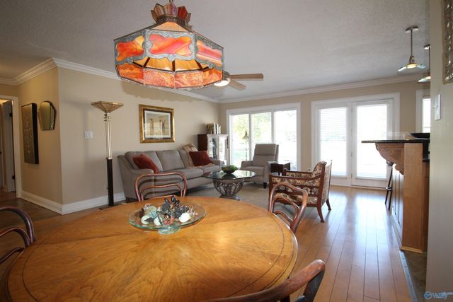 725 Lily Flagg Road SE, Huntsville, AL 35802