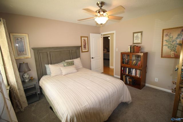 725 Lily Flagg Road SE, Huntsville, AL 35802