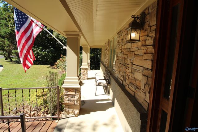 725 Lily Flagg Road SE, Huntsville, AL 35802