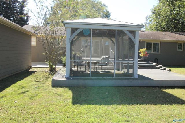 725 Lily Flagg Road SE, Huntsville, AL 35802