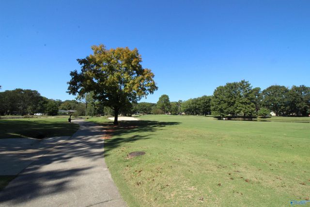 725 Lily Flagg Road SE, Huntsville, AL 35802
