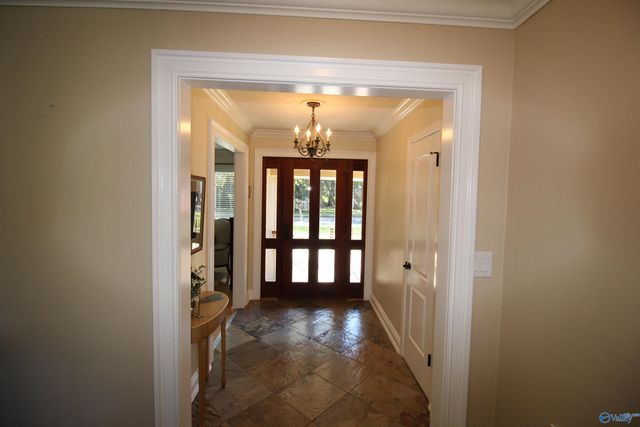 725 Lily Flagg Road SE, Huntsville, AL 35802