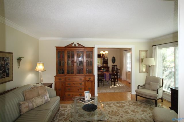 725 Lily Flagg Road SE, Huntsville, AL 35802