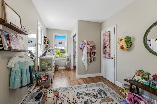 2881 Roberts Avenue, Bronx, NY 10461