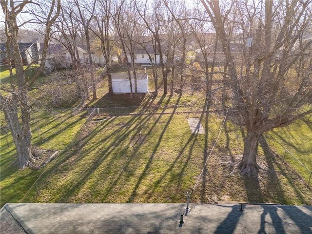 1609 N Ponca Drive, Independence, MO 64058