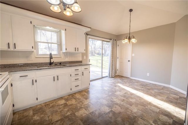 1609 N Ponca Drive, Independence, MO 64058