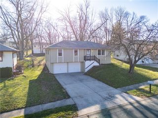 1609 N Ponca Drive, Independence, MO 64058