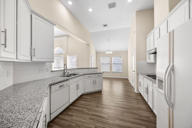 623 S Marathon Way, Stafford, TX 77477