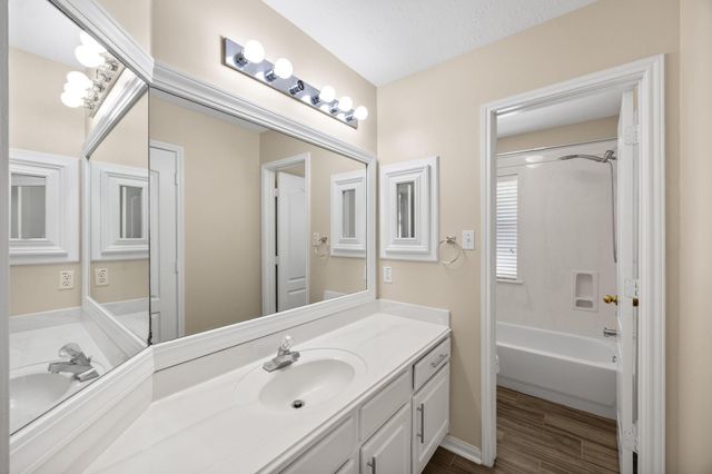 623 S Marathon Way, Stafford, TX 77477