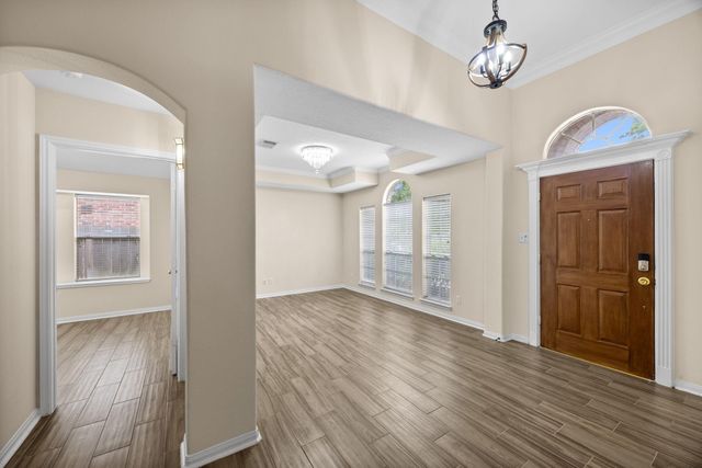 623 S Marathon Way, Stafford, TX 77477