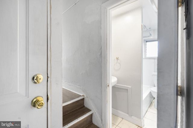 1735 W OXFORD ST, Philadelphia, PA 19121