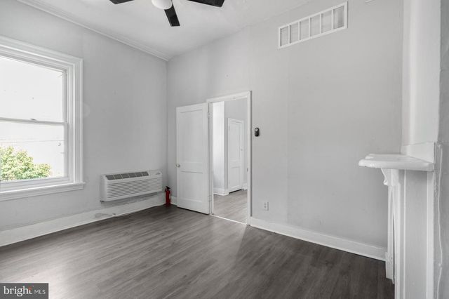 1735 W OXFORD ST, Philadelphia, PA 19121