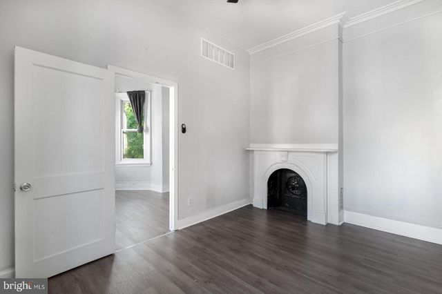 1735 W OXFORD ST, Philadelphia, PA 19121