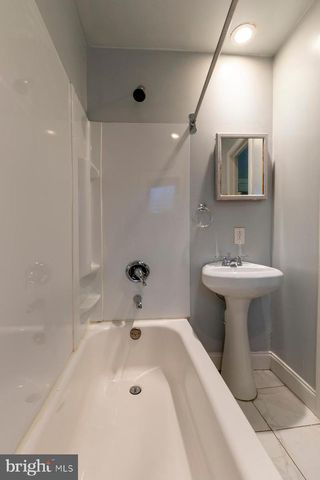 1735 W OXFORD ST, Philadelphia, PA 19121