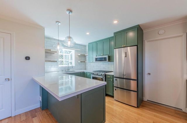 2121 David Avenue, Monterey, CA 93940