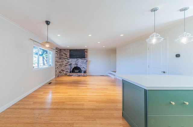 2121 David Avenue, Monterey, CA 93940