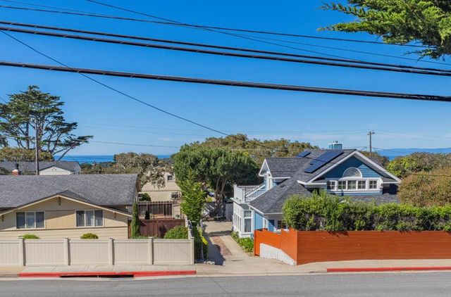 2121 David Avenue, Monterey, CA 93940