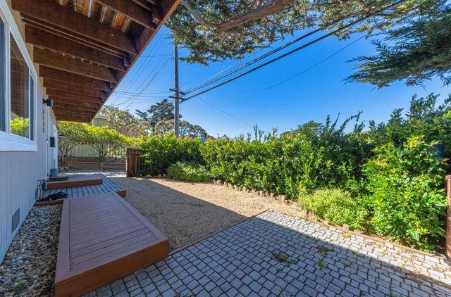 2121 David Avenue, Monterey, CA 93940