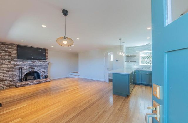 2121 David Avenue, Monterey, CA 93940