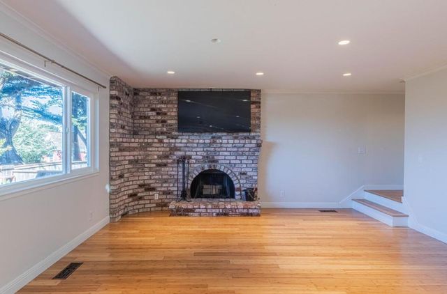 2121 David Avenue, Monterey, CA 93940