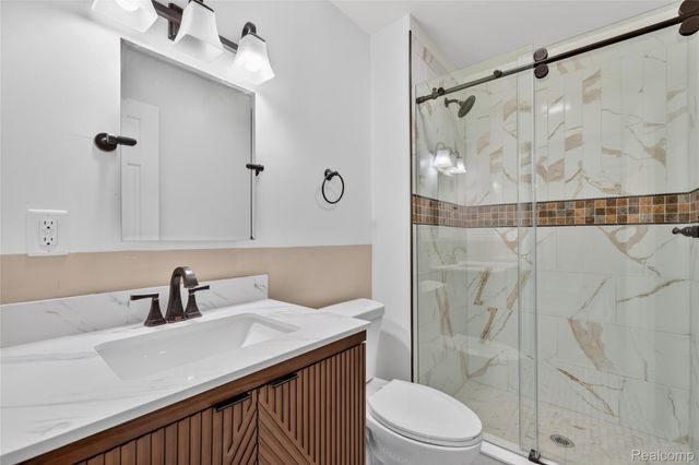 24784 Ashley Court, Redford Charter Township, MI 48239