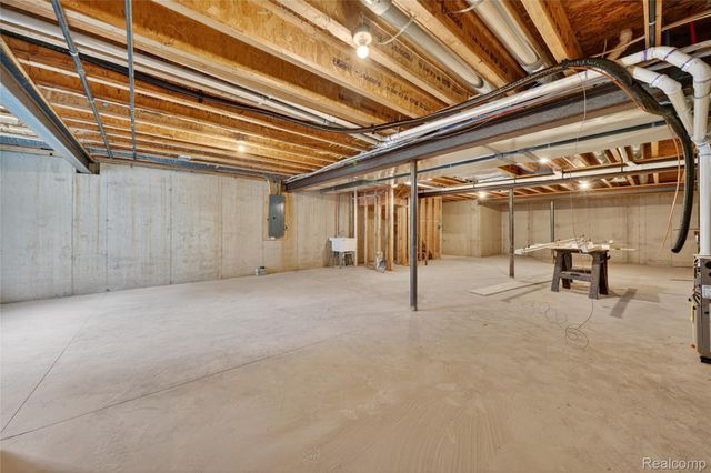 24784 Ashley Court, Redford Charter Township, MI 48239